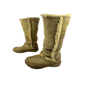 BORN Boots Size 6 Sheepskin Suede leather Shearling Fur Lined